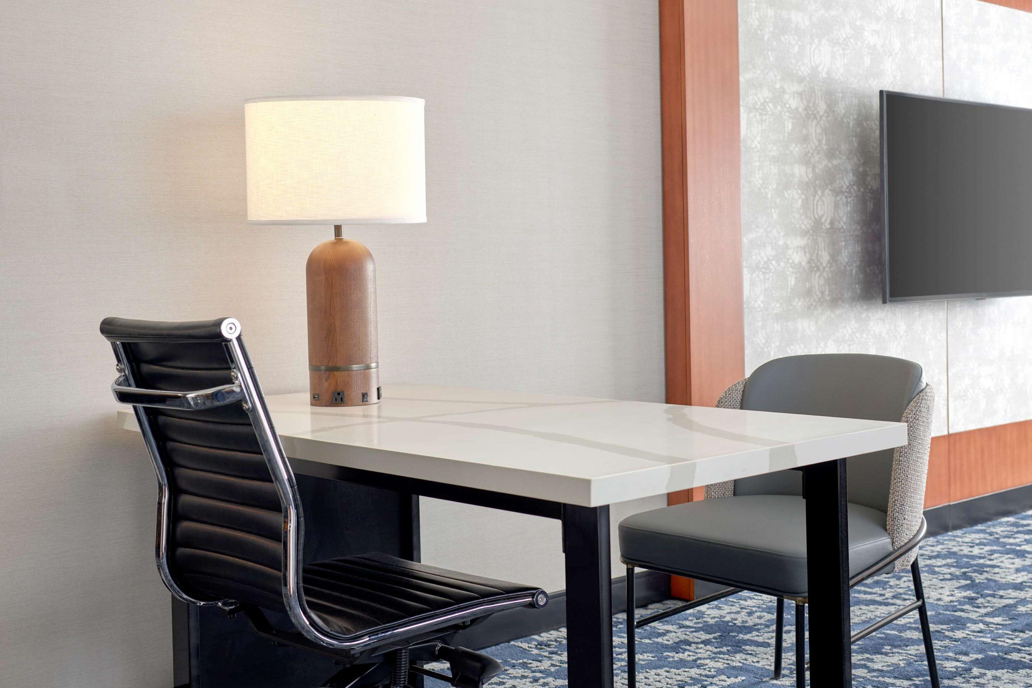 Embassy Suites By Hilton Washington Dc Convention Center Екстериор снимка