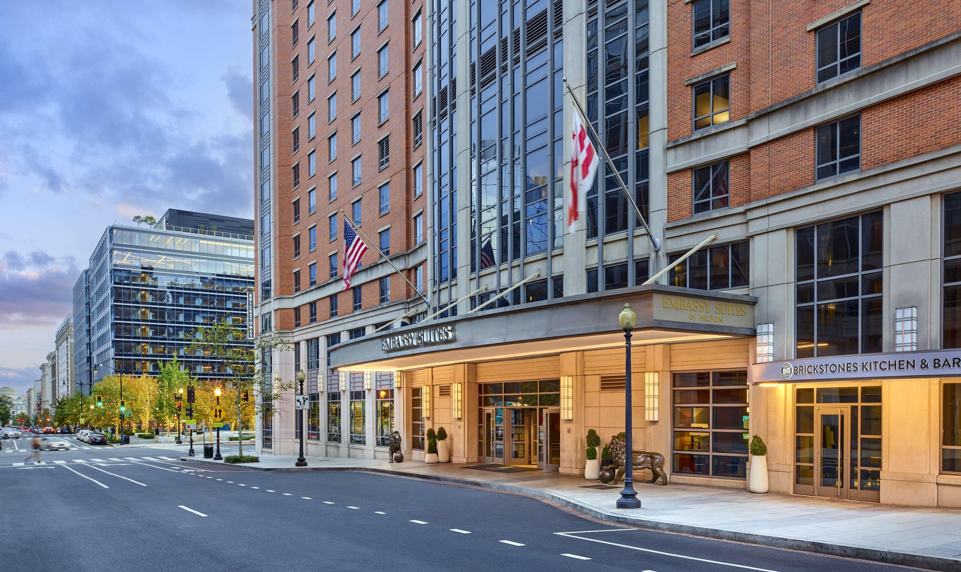Embassy Suites By Hilton Washington Dc Convention Center Екстериор снимка