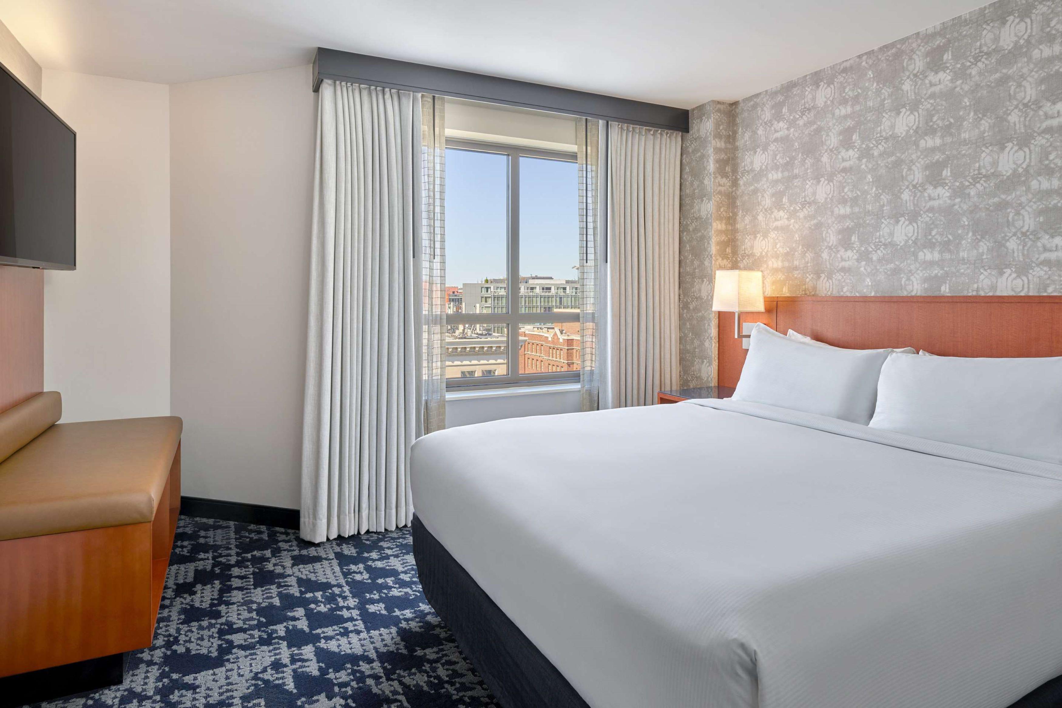 Embassy Suites By Hilton Washington Dc Convention Center Екстериор снимка