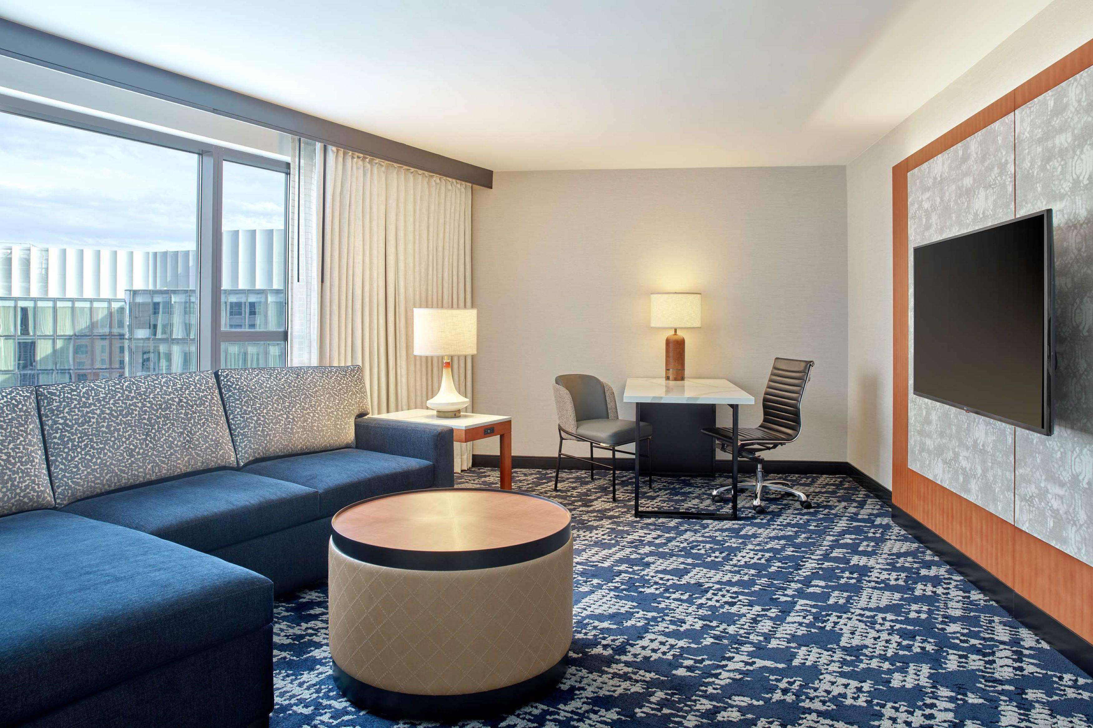 Embassy Suites By Hilton Washington Dc Convention Center Екстериор снимка