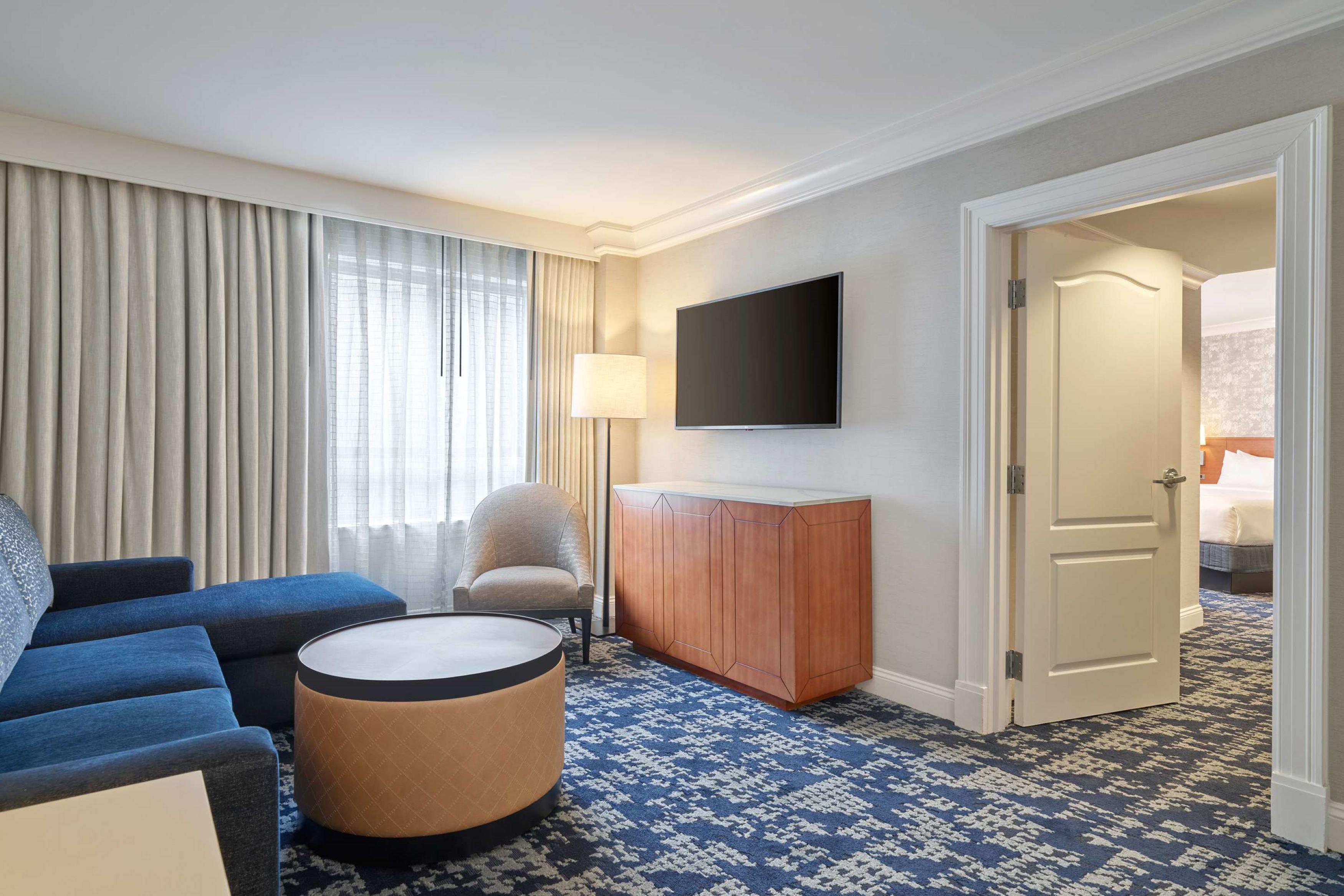 Embassy Suites By Hilton Washington Dc Convention Center Екстериор снимка