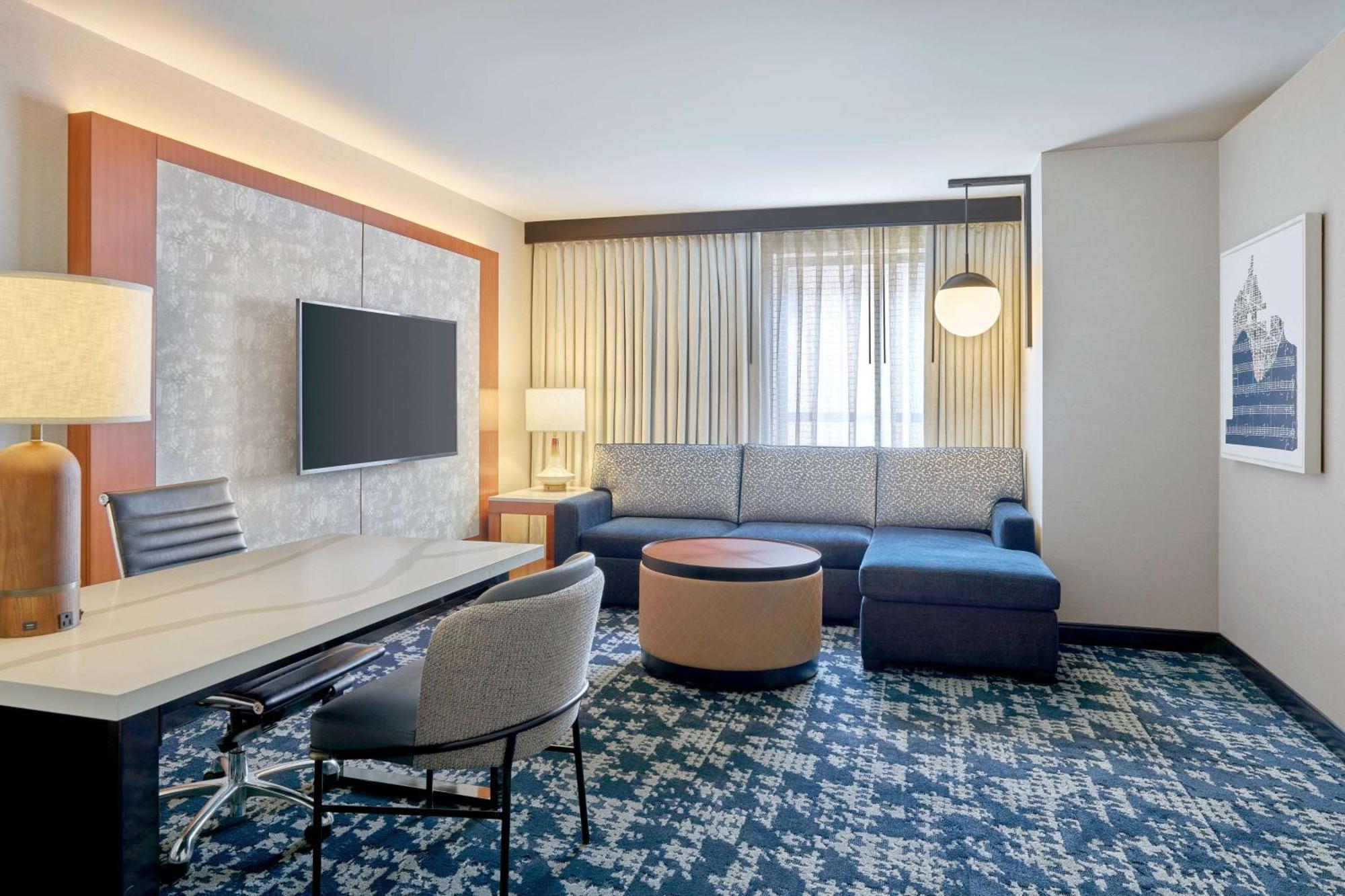 Embassy Suites By Hilton Washington Dc Convention Center Екстериор снимка