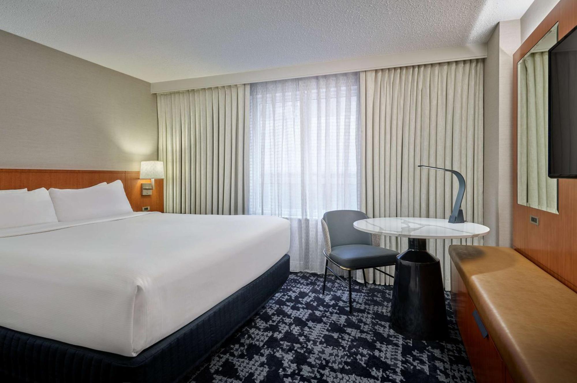 Embassy Suites By Hilton Washington Dc Convention Center Екстериор снимка